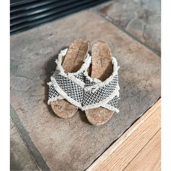 Lucky Brand slip on wedge heels - Picture 3 of 9